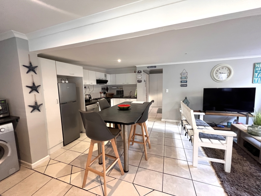 To Let 1 Bedroom Property for Rent in Melkbosstrand Central Western Cape